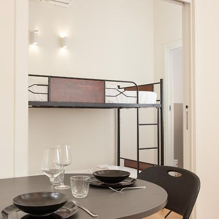 Klimt Central Station - Two Room Apartment Milan Luaran gambar