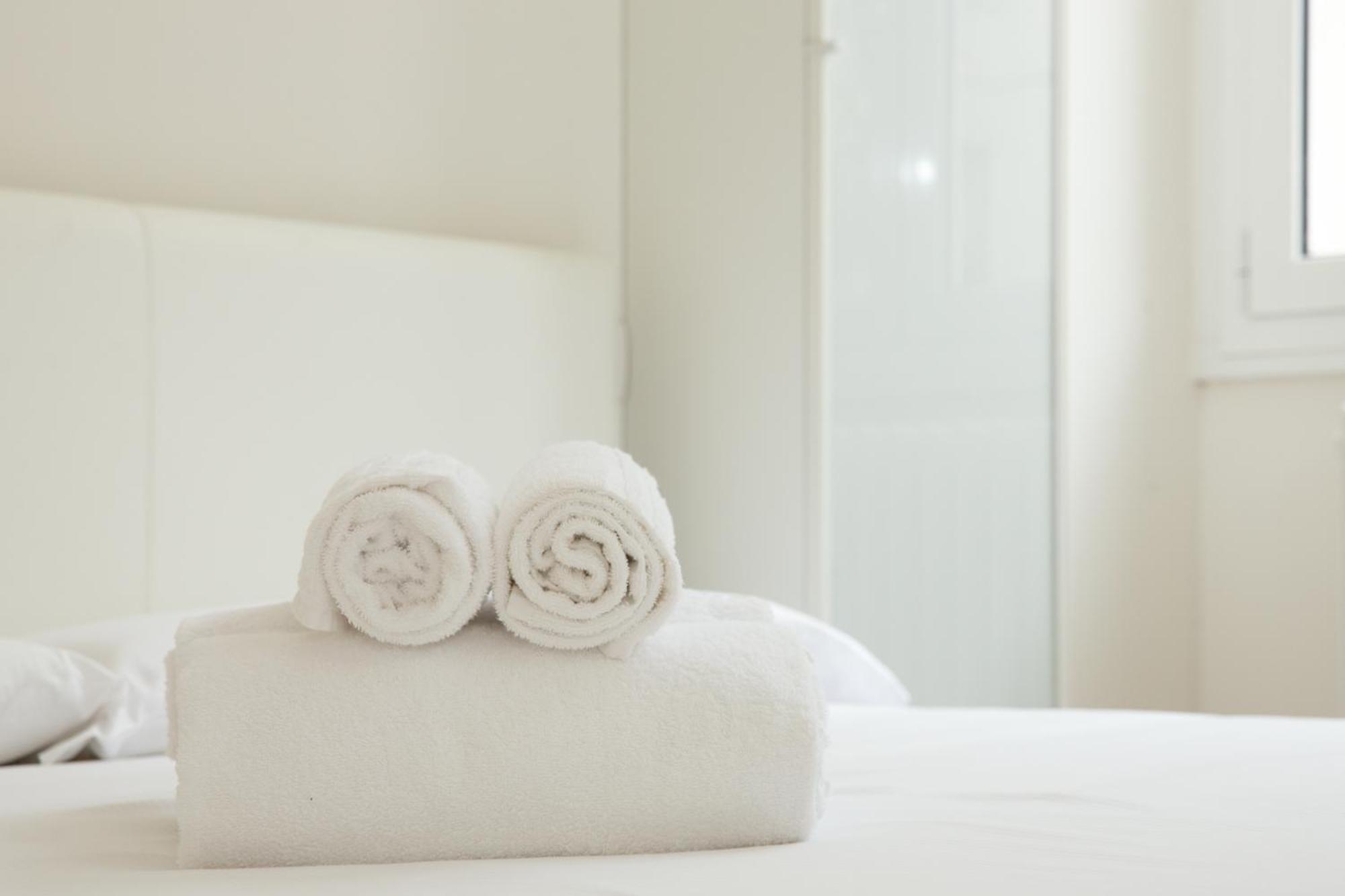 Klimt Central Station - Two Room Apartment Milan Luaran gambar