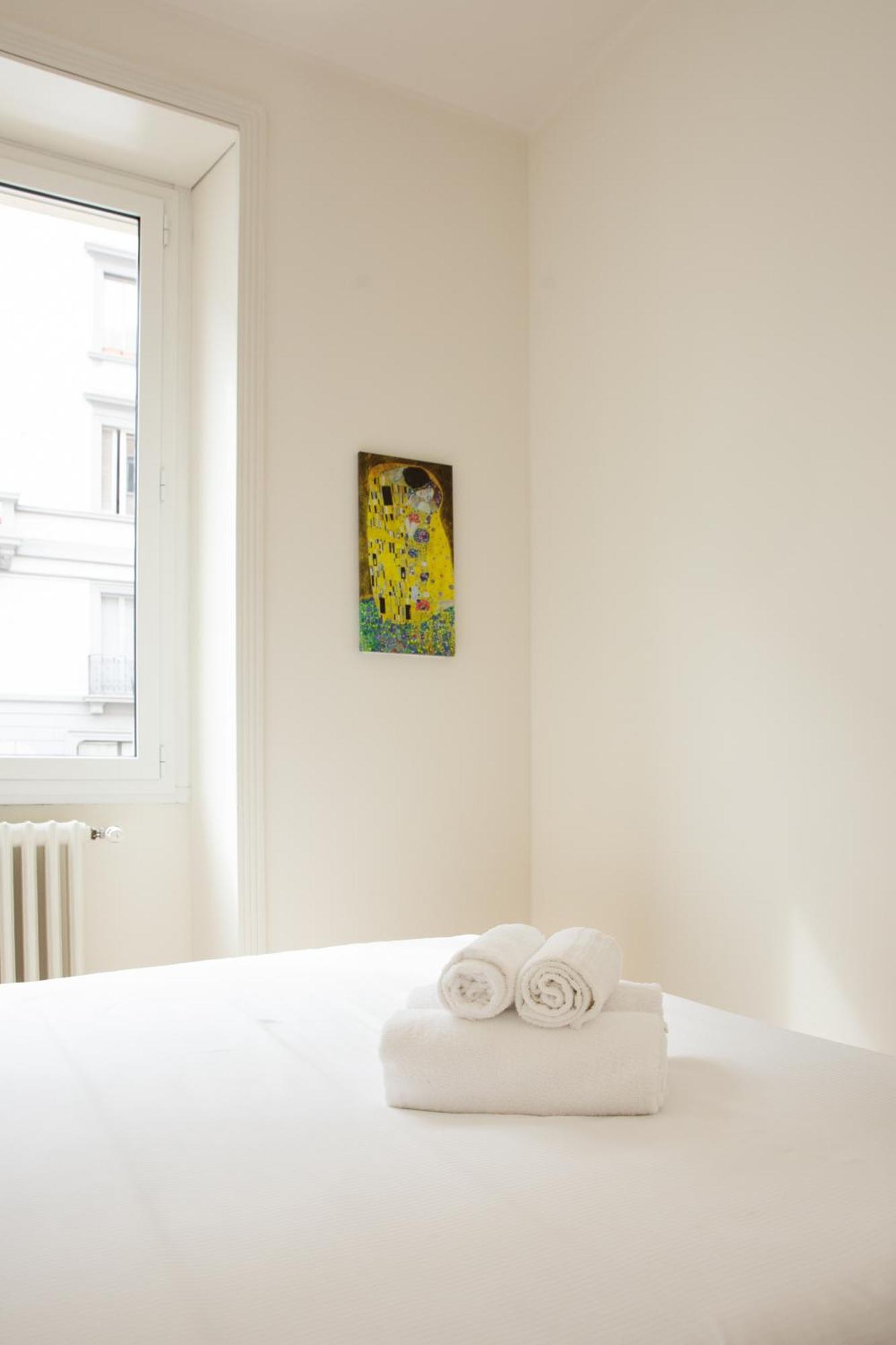 Klimt Central Station - Two Room Apartment Milan Luaran gambar