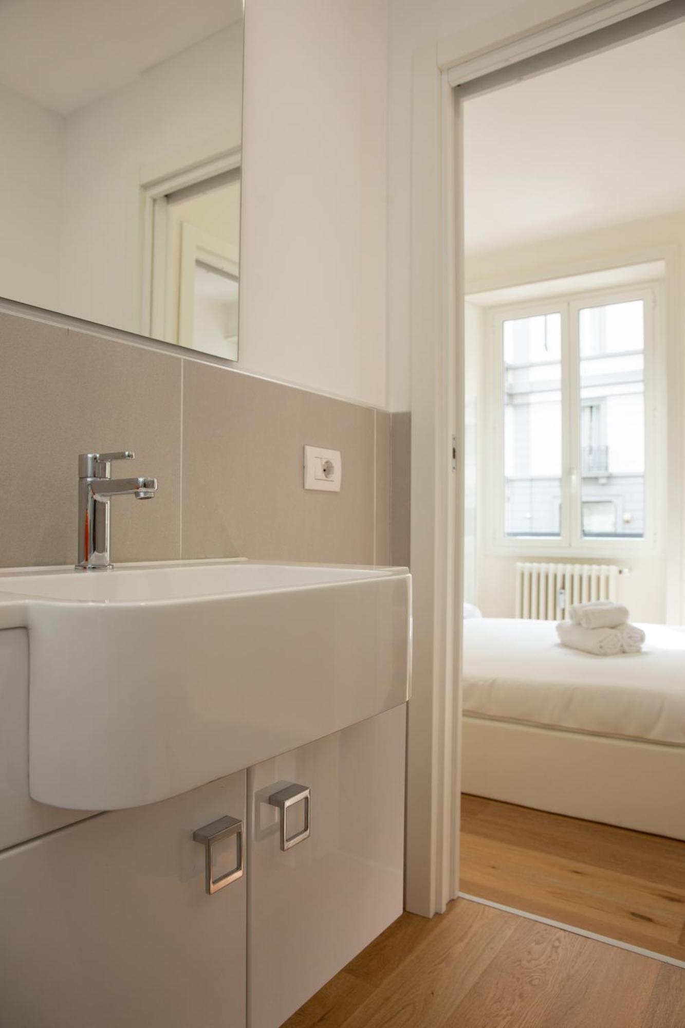 Klimt Central Station - Two Room Apartment Milan Luaran gambar