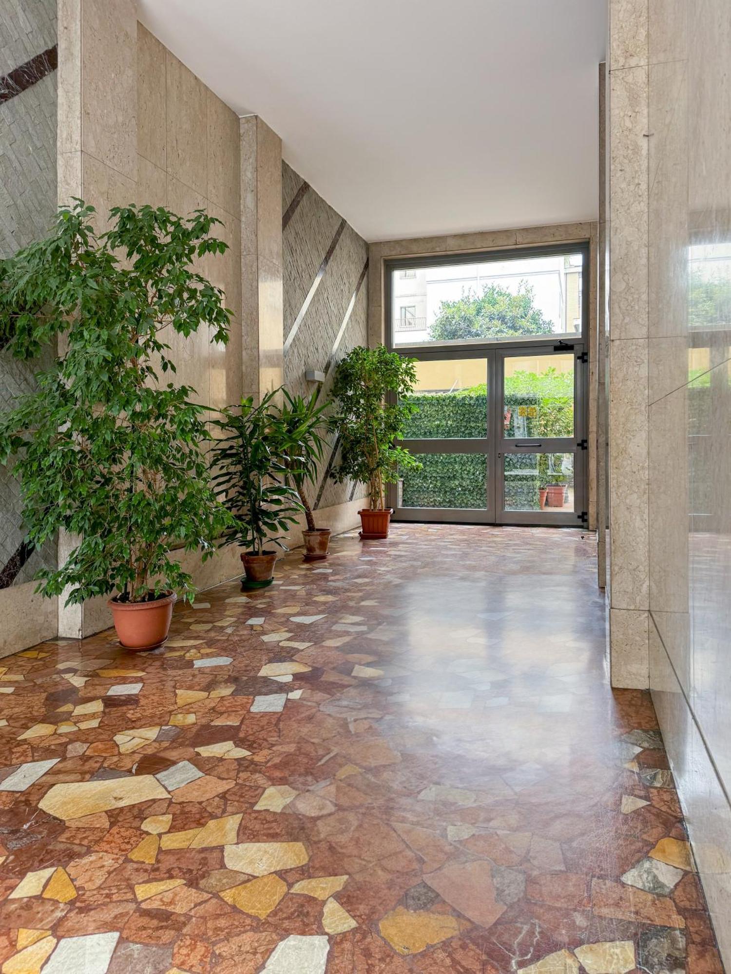Klimt Central Station - Two Room Apartment Milan Luaran gambar