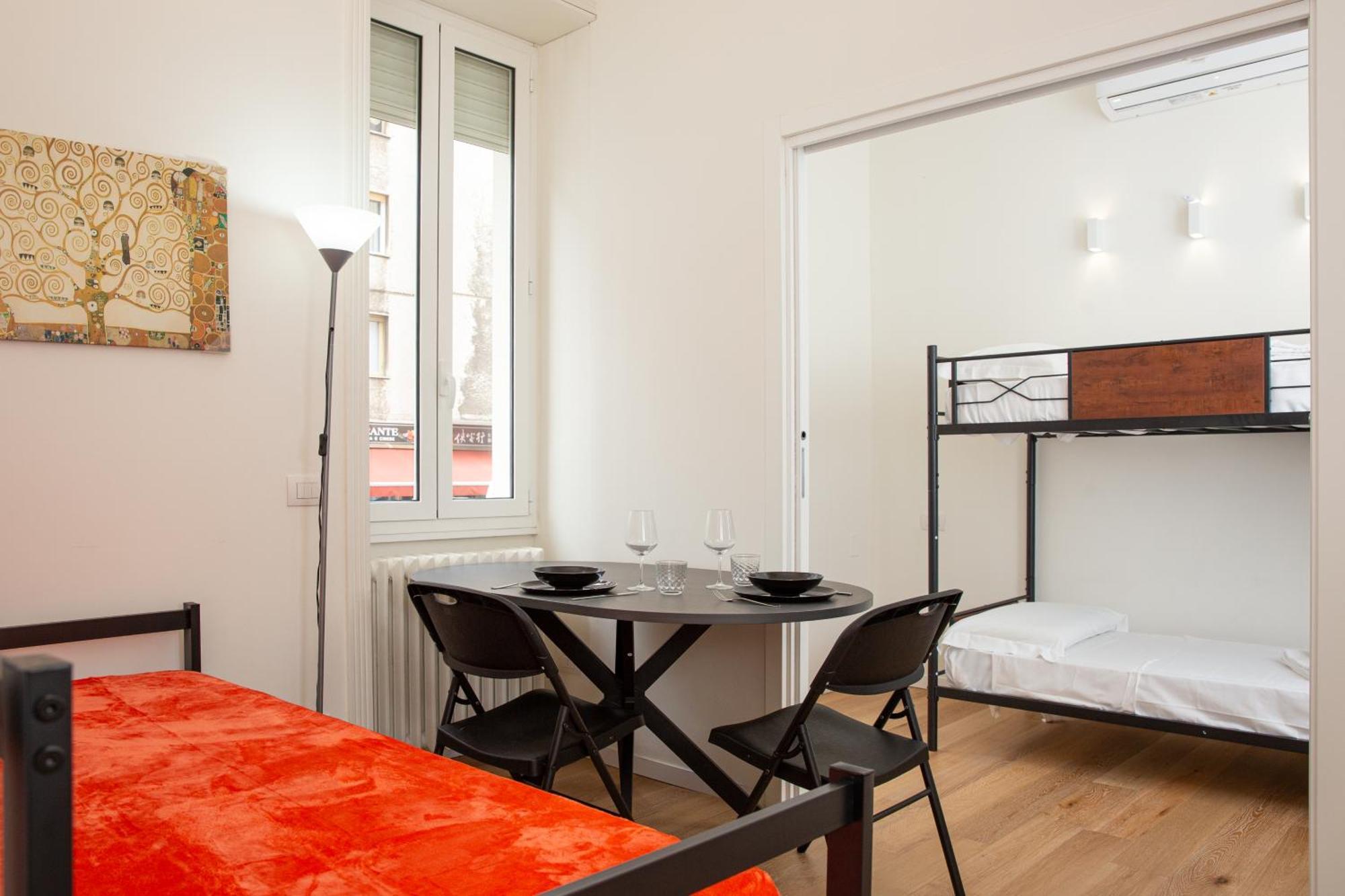 Klimt Central Station - Two Room Apartment Milan Luaran gambar